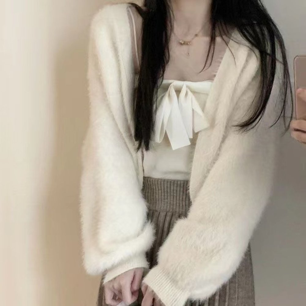 [YesStyle] white furry cardigan